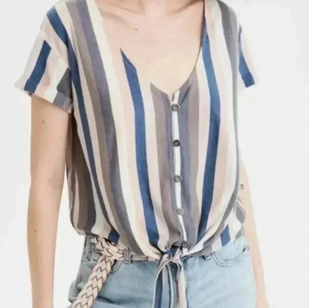 American Eagle Women's Stripped Shirt Sz M Roll Sleeve Tie Front